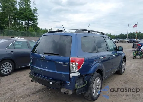2012 Subaru Forester 2.5X Premium из США, поврежденный, VIN JF2SHADC0CG445380
